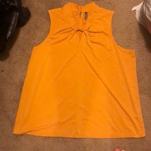 Yellow shell tank